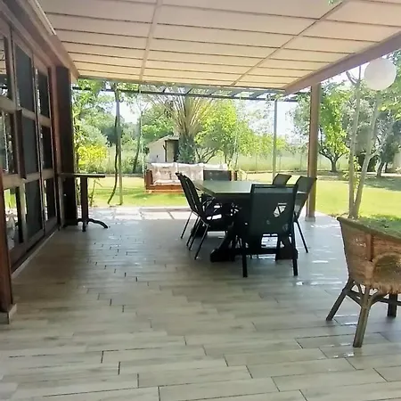 Artemis Country house